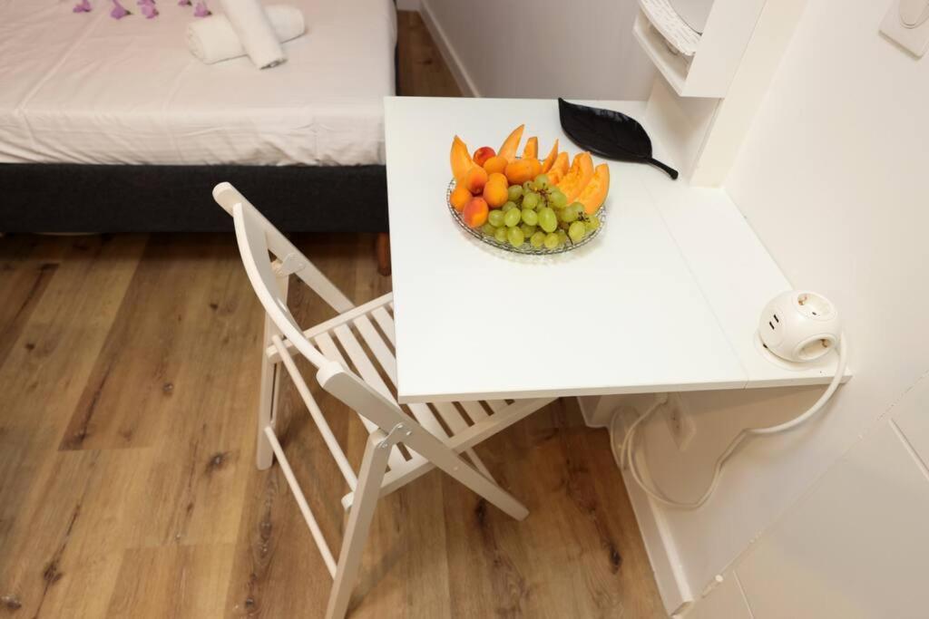 La Tour De Bohemond Apartment การ์กาซอน ภายนอก รูปภาพ