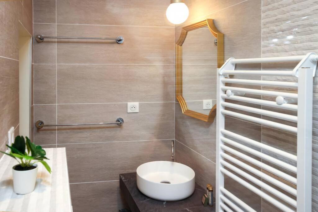 La Tour De Bohemond Apartment การ์กาซอน ภายนอก รูปภาพ